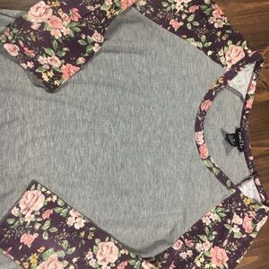 Long sleeve floral top